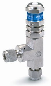 Ham-Let® H-900HP high pressure relief valve with 6mmOD and Let-Lok® port connection